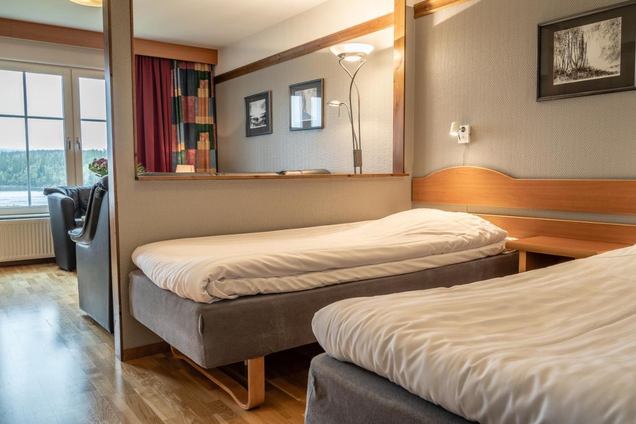 Hotell Storforsen Bredsel الغرفة الصورة
